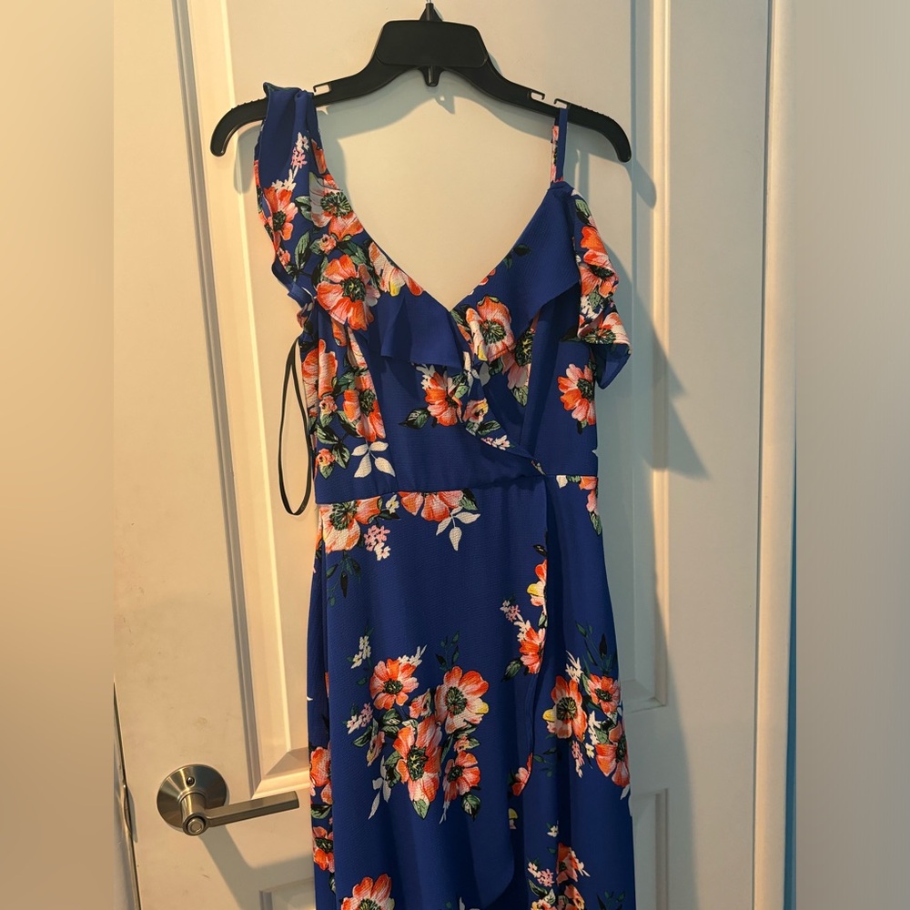 by&by Juniors Short Sleeve Blue Floral Maxi Dress